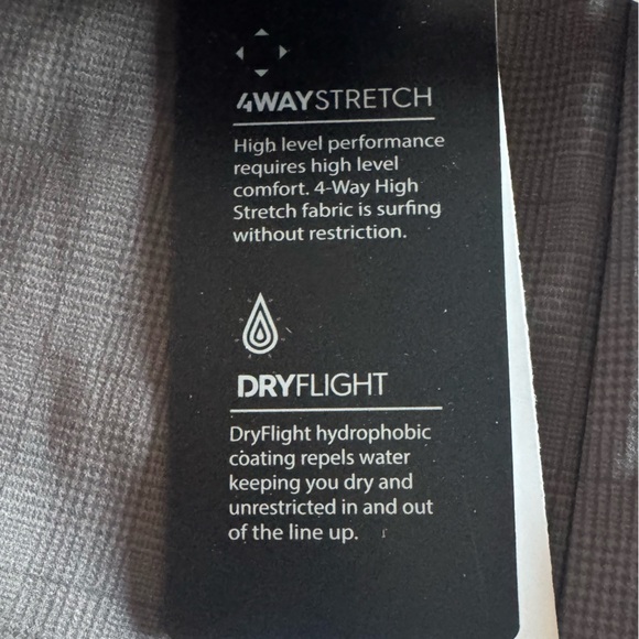 Quiksilver Tan subtle plaid AMPHIBIAN shorts-versatile for IN & OUT of the water - Picture 8 of 12